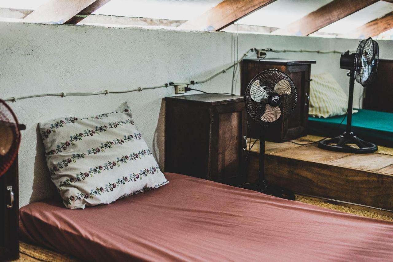 Ciao Cacao Hostel & Vegan Cafe Флорес Екстериор снимка